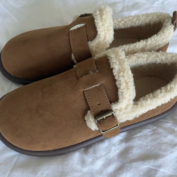 Fall slip ons - Picture 4 of 6